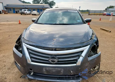 2015 Nissan Altima 2.5 from USA, damaged, VIN 1N4AL3AP5FC423727